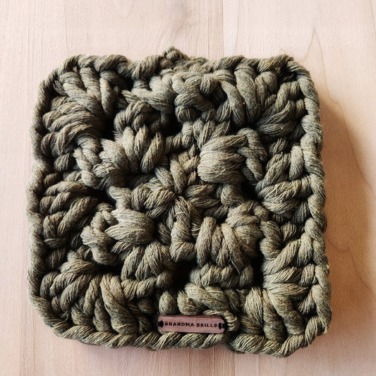 Trivet-Olive