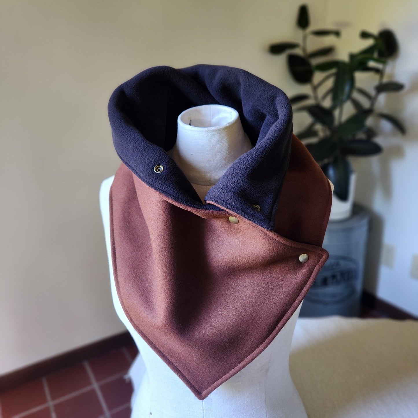 Snap Cowl-Rust